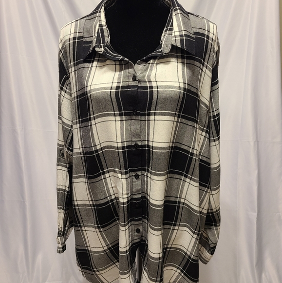 Calvin Klein Tops - Calvin Klein Gingham Shirt